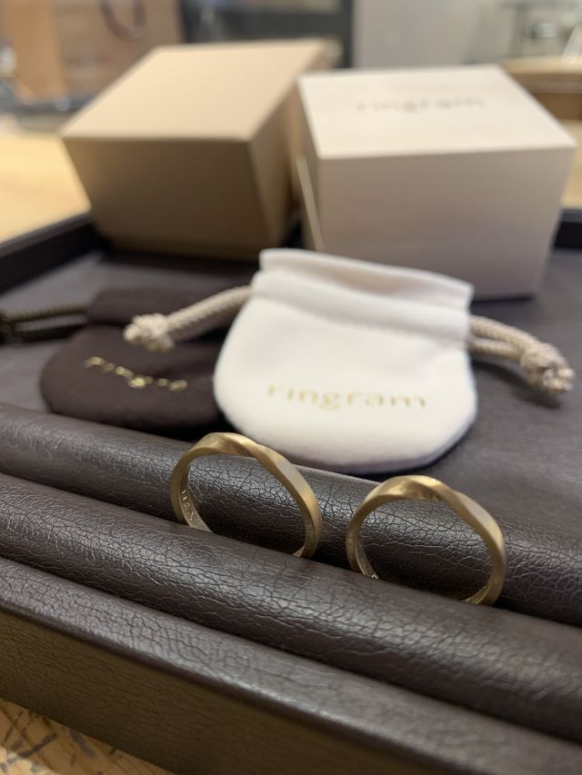 ペアで素敵な結婚指輪ができました。