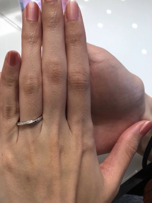 土目とダイヤのブイラインのデザインです。