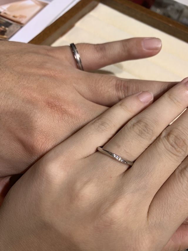 レディース数石メレタイプ
メンズ平打ち部分マッド