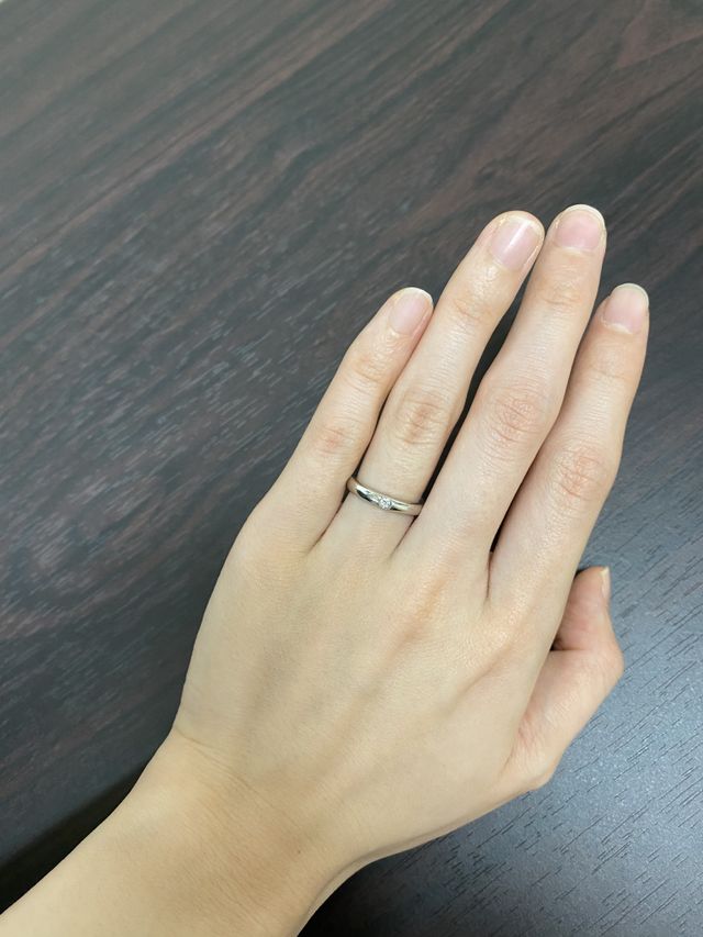 指輪は鋳造製法なのでとても頑丈とのことです。