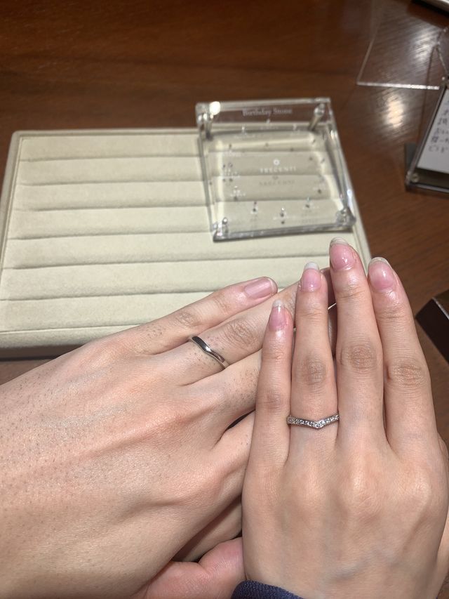 V字のハーフエタニティが可愛かったです！