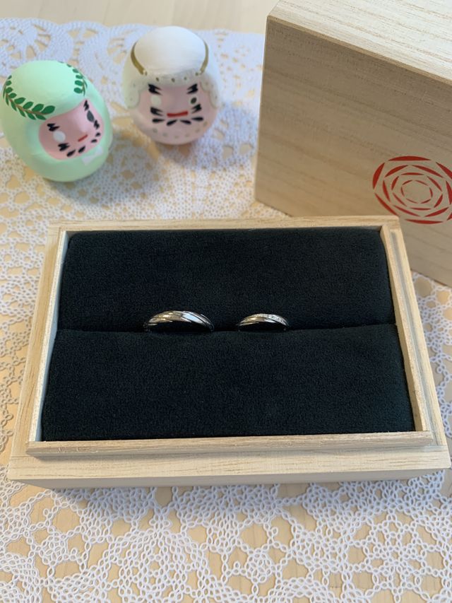 桐の箱に入って届きました。