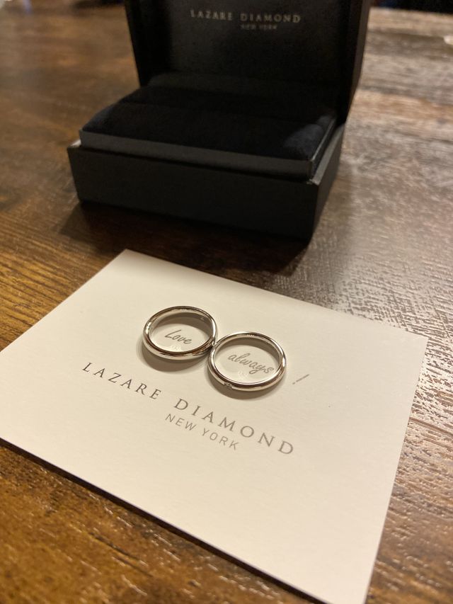 ブリスを購入しました。旦那さんとペアで買いました。
