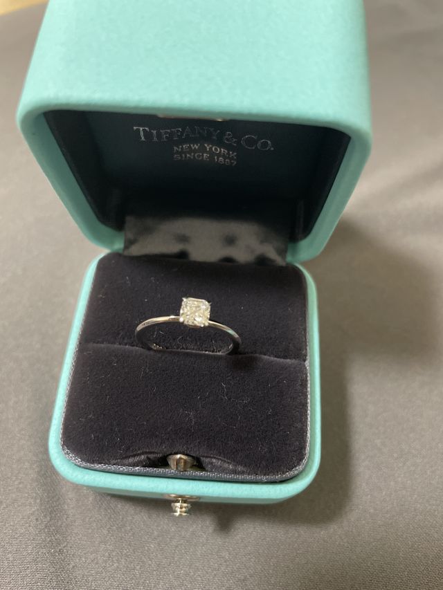 スクエアカットがお気に入りです