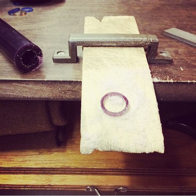 製作途中。原型を１から手作り。お互い相手のリングを作りました