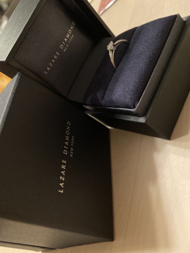 婚約指輪です。