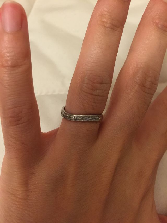 結婚指輪。ハーフエタニティ