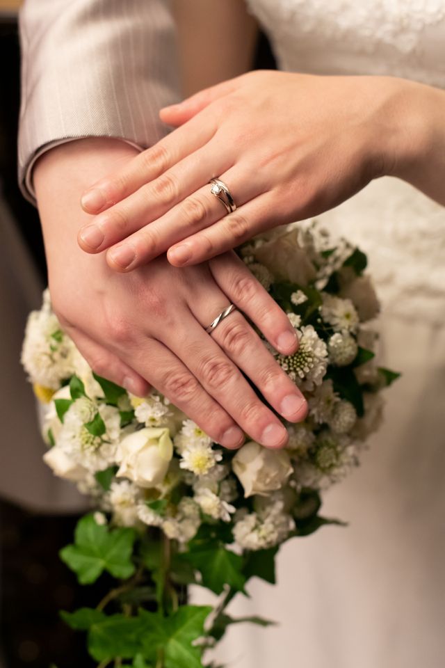 結婚指輪と重ね付け婚約指輪
