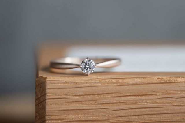 婚約指輪