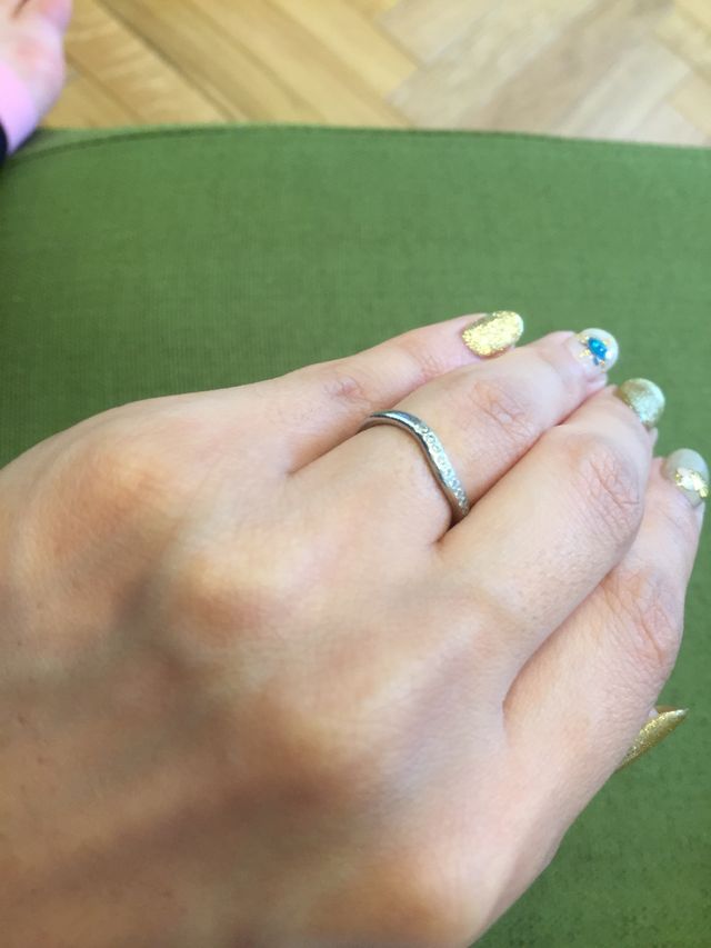 Vカットが指が綺麗に見えたのでこちらにしました。