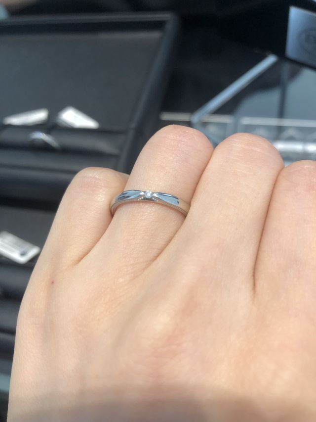 リボンのような可愛いデザインです。