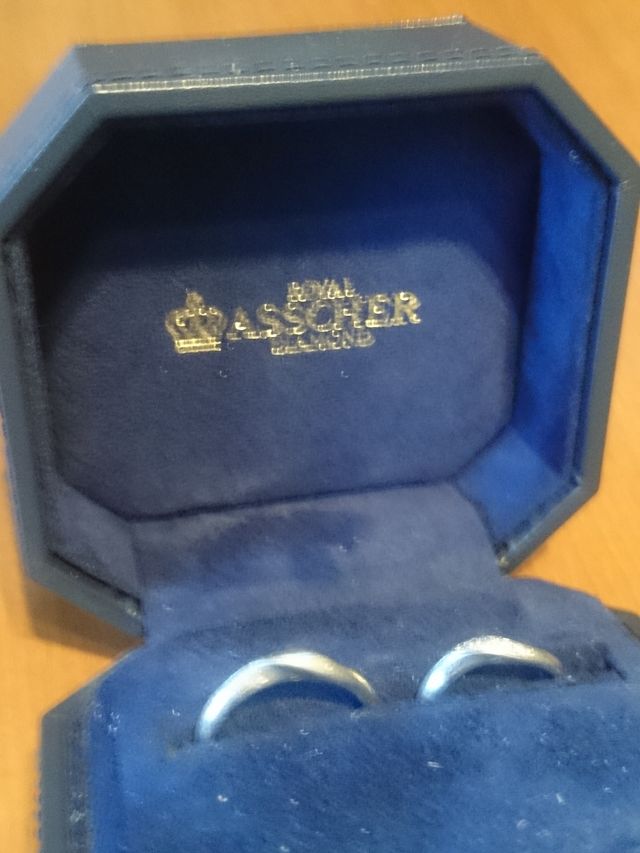 ペアでウェーブが入ったデザイン