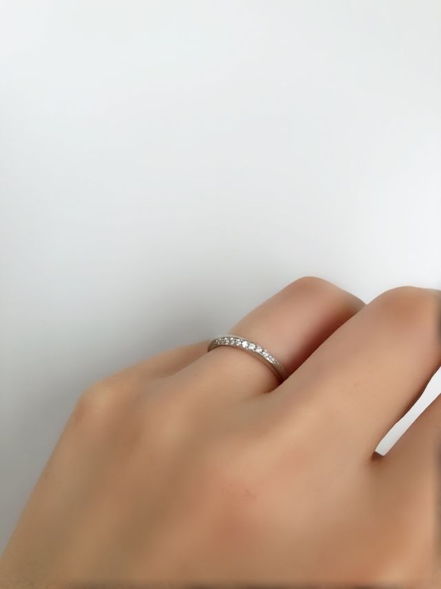 斜めに入った石がキラキラしていてお気に入りです！