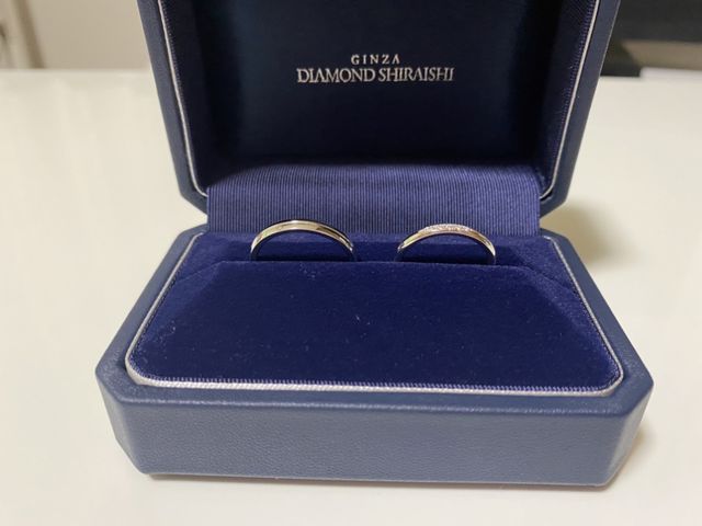 ティアオブリリー、左が男性用で右が女性用