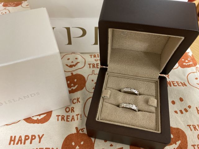 彫りが美しくてピカピカしています！とても気に入ってます