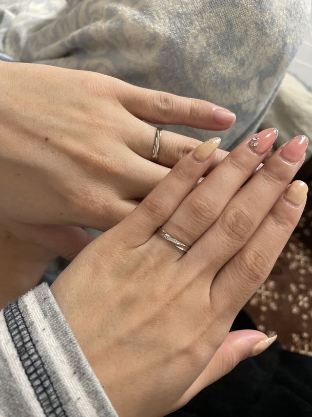 シンプルで良い。付けやすいのが気に入ってます。