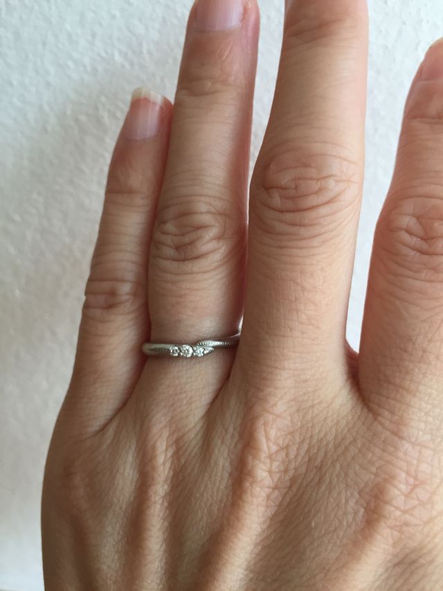 購入後四年経ちます。エクセルコの結婚指輪です。