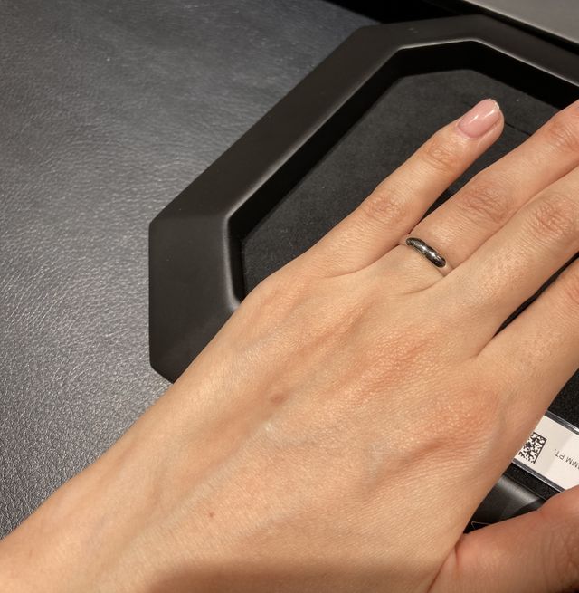 ころんと丸い指輪です