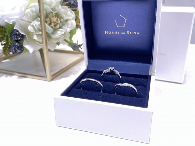婚約指輪、結婚指輪を1つの箱にいれました！とても綺麗です♡