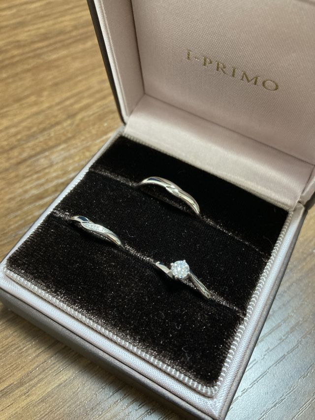 結婚指輪も婚約指輪もアイプリモで購入しました。