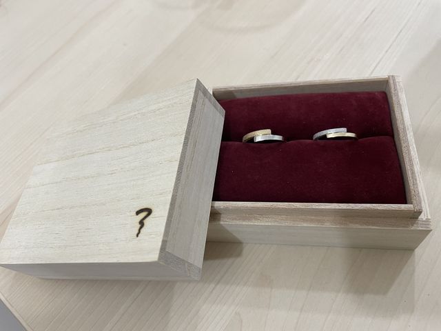 特製の木箱に入れていただきました。