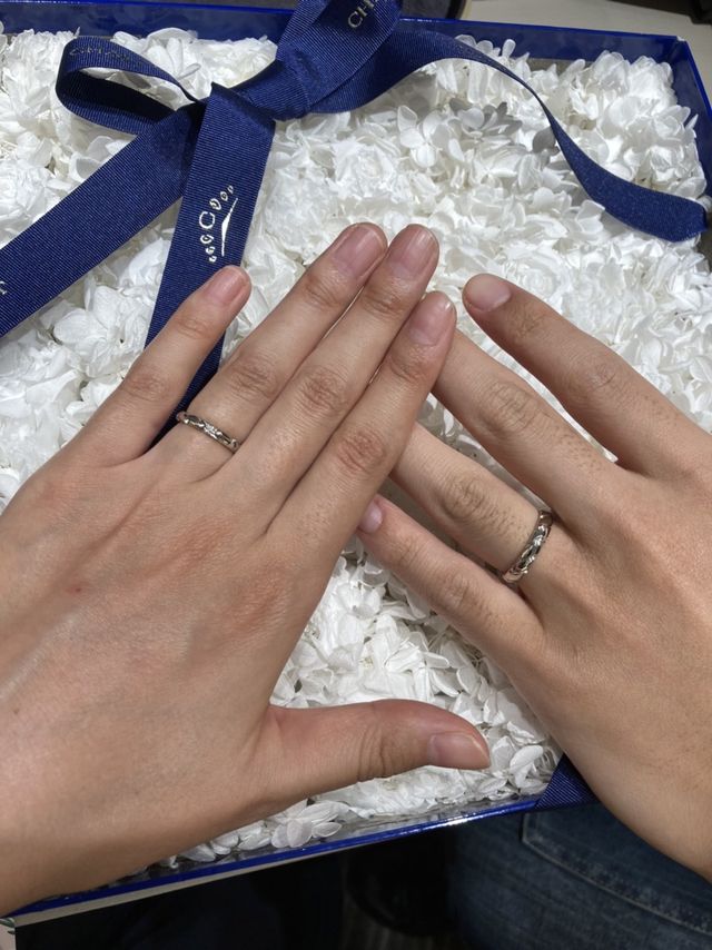 彼とペアで着けてみました