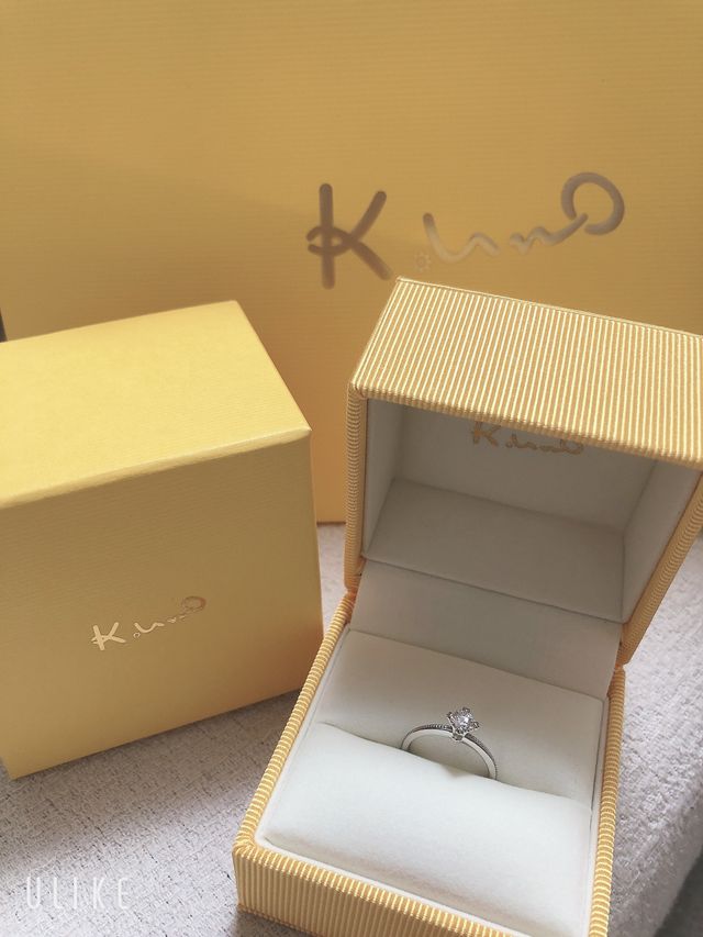 細いラインだけどミル加工でアンティークさが出た指輪です。