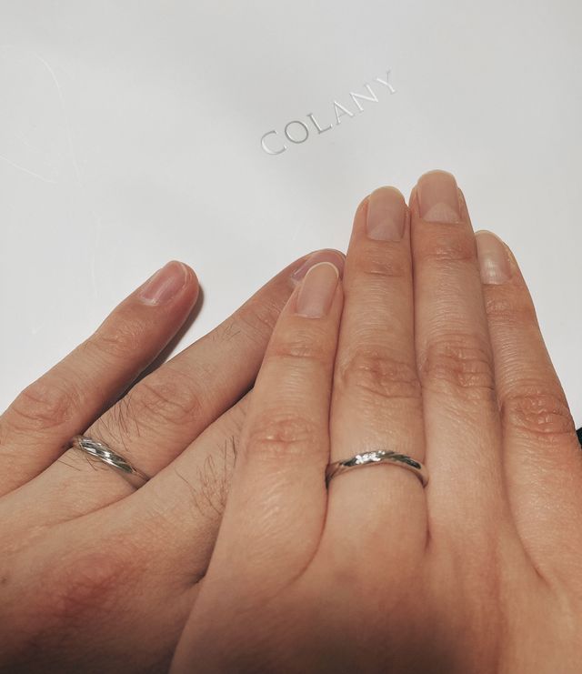 指輪のつけ心地がとってもよく、違和感のない指輪です!!