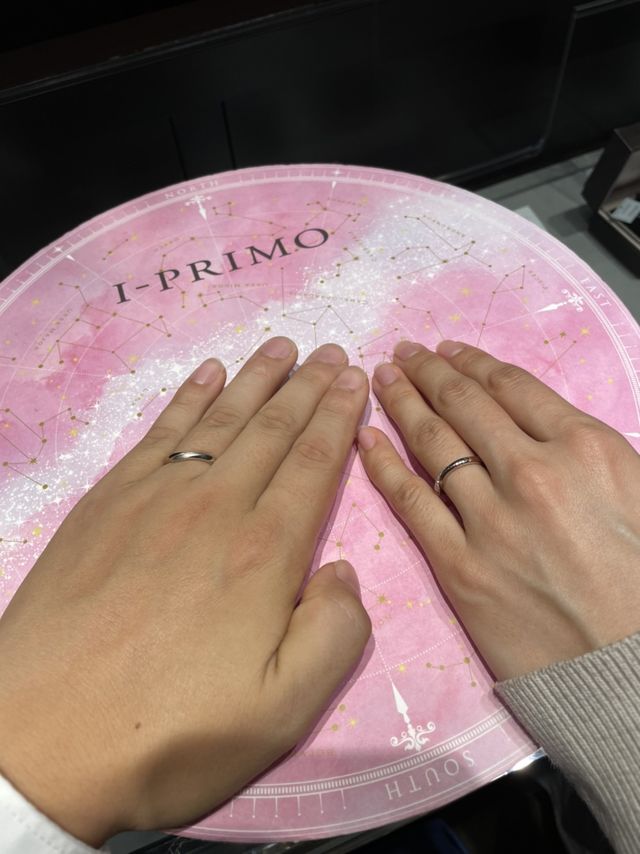 受け取りに行った日に撮影
左が男性13号、右が女性7号です！