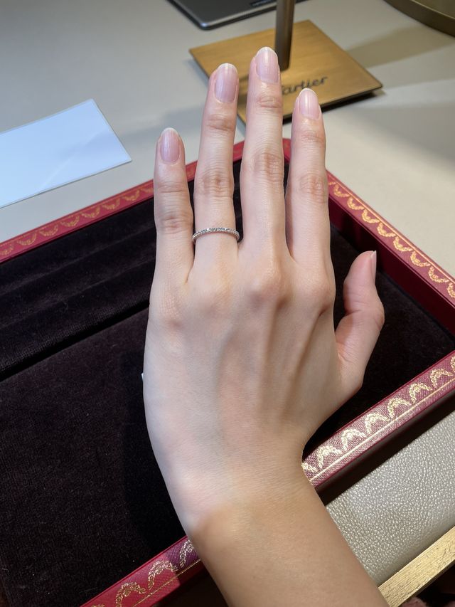 エタンセル ドゥ カルティエ、とってもキラキラしていました。