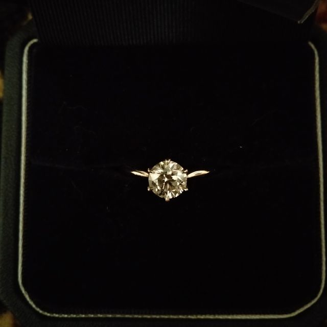 ダイヤモンドシライシのホワイトリリィ0.7カラット