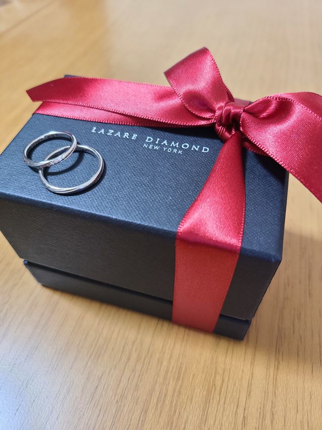 箱にリボンをつけていただき可愛かったので一緒に撮りました。