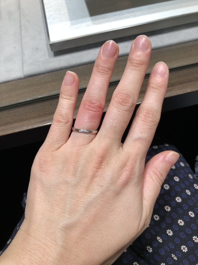 シンプルで素敵なデザインです。