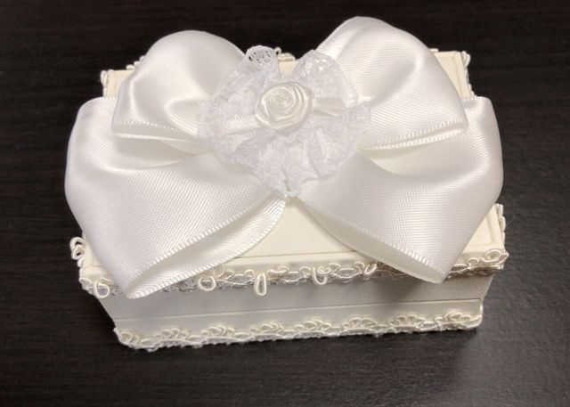 リボンのついたボックスに入れていただきました。