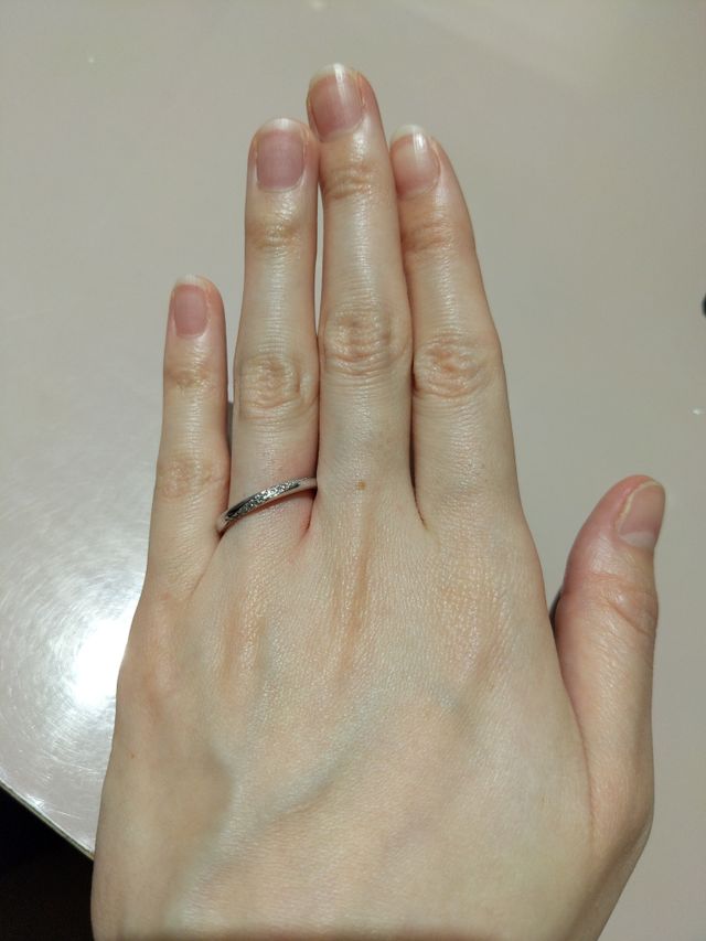 ストレート、プラチナ、ダイヤ付
結婚指輪着用
男性用ペアあり