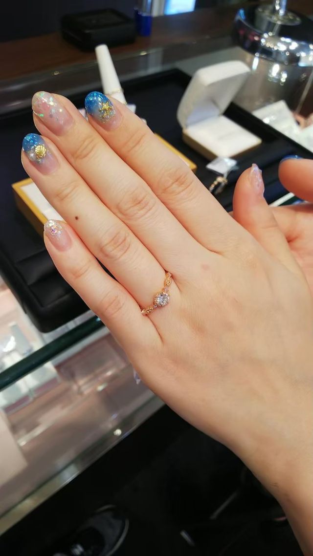 少し引いた様子の写真です。