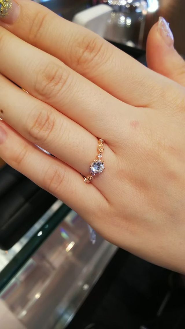 アナのデザインです。