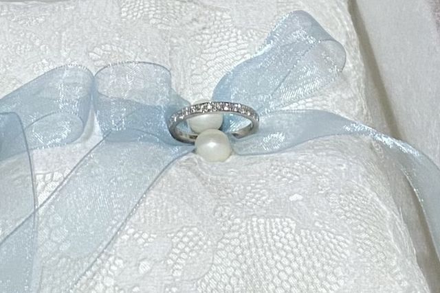 ストレートのエタニティリング