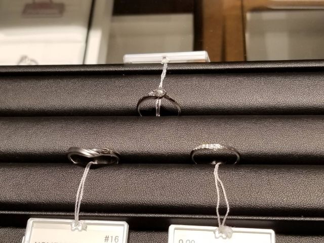 婚約指輪と結婚指輪のセット購入