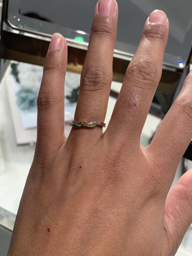 ブルーダイヤモンドの指輪