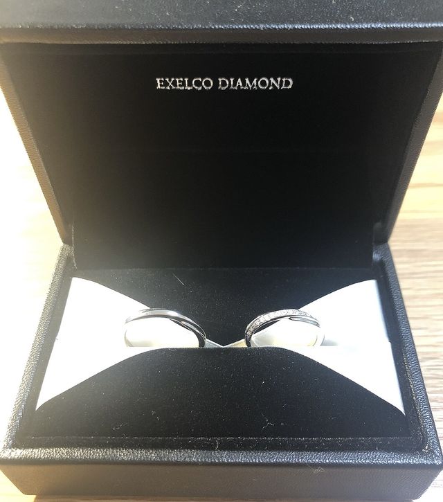 ボックスも大人っぽく高級感があります。