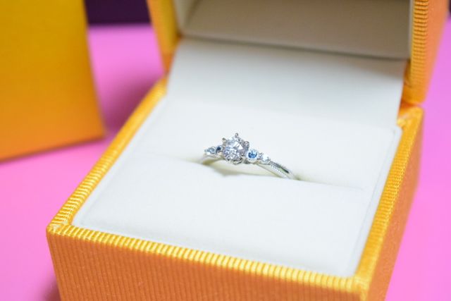 仕上がった指輪を初めてみた時と同じ状態です。