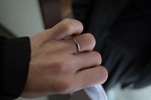 指を曲げても無理のない仕上がり