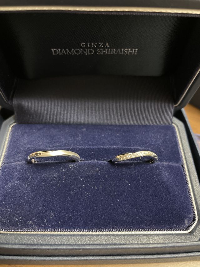 男性用（左）は艶消しのオプションをつけています。
