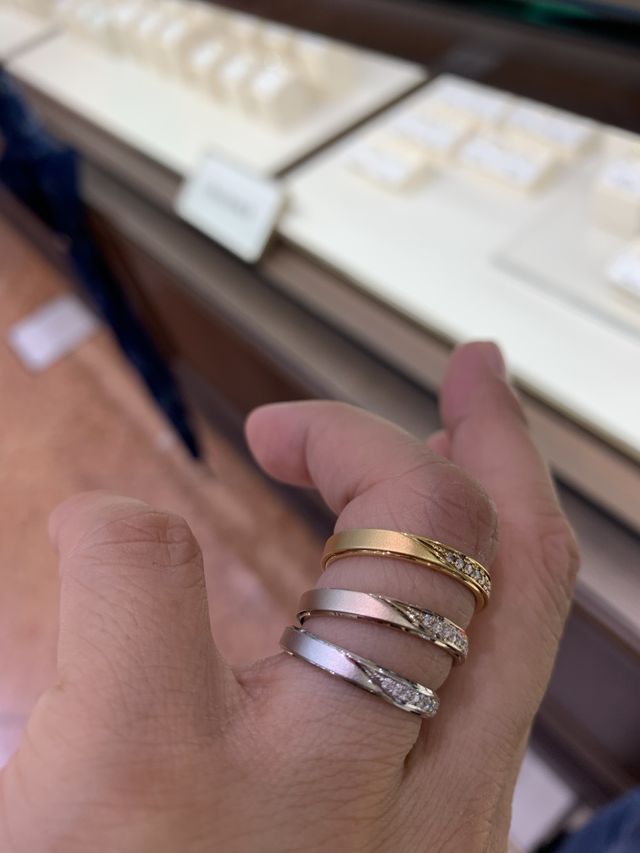 1番初めに、
結婚指輪を見たお店。
心ときめきました！