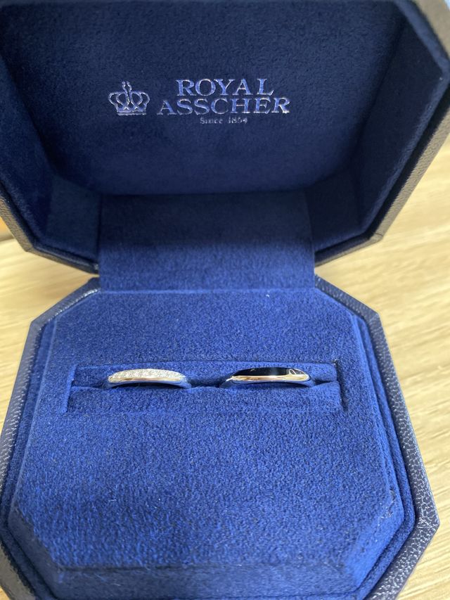 2人の結婚指輪です。