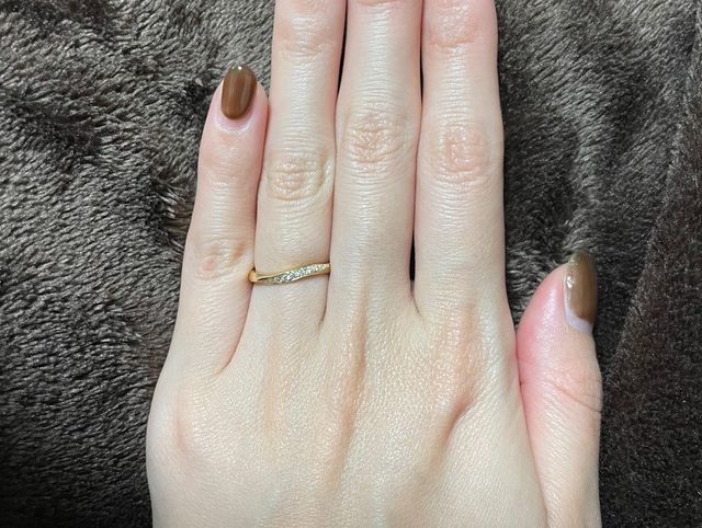 外したくなかったので結婚指輪を婚約指輪としてつけてます。