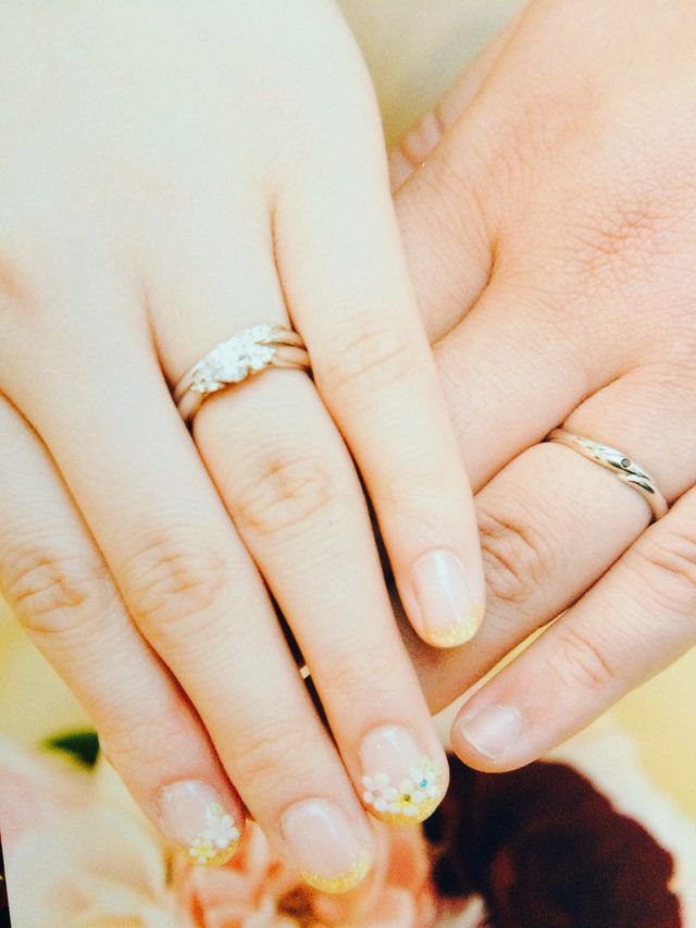 結婚指輪と重ねづけしています