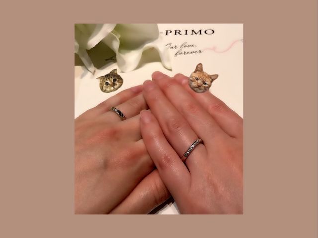 指輪を受け取った時に店舗で撮った写真です。