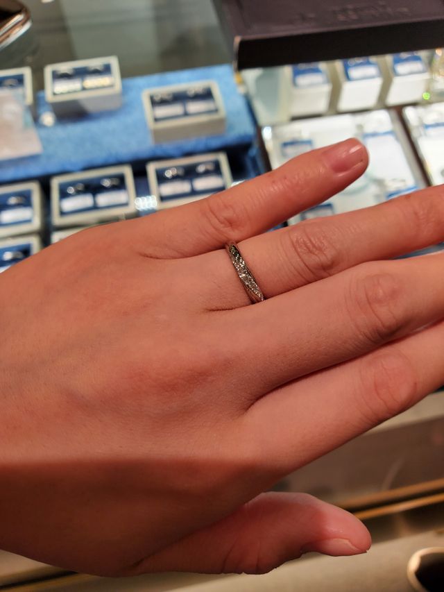 着用するとこんな感じでした。